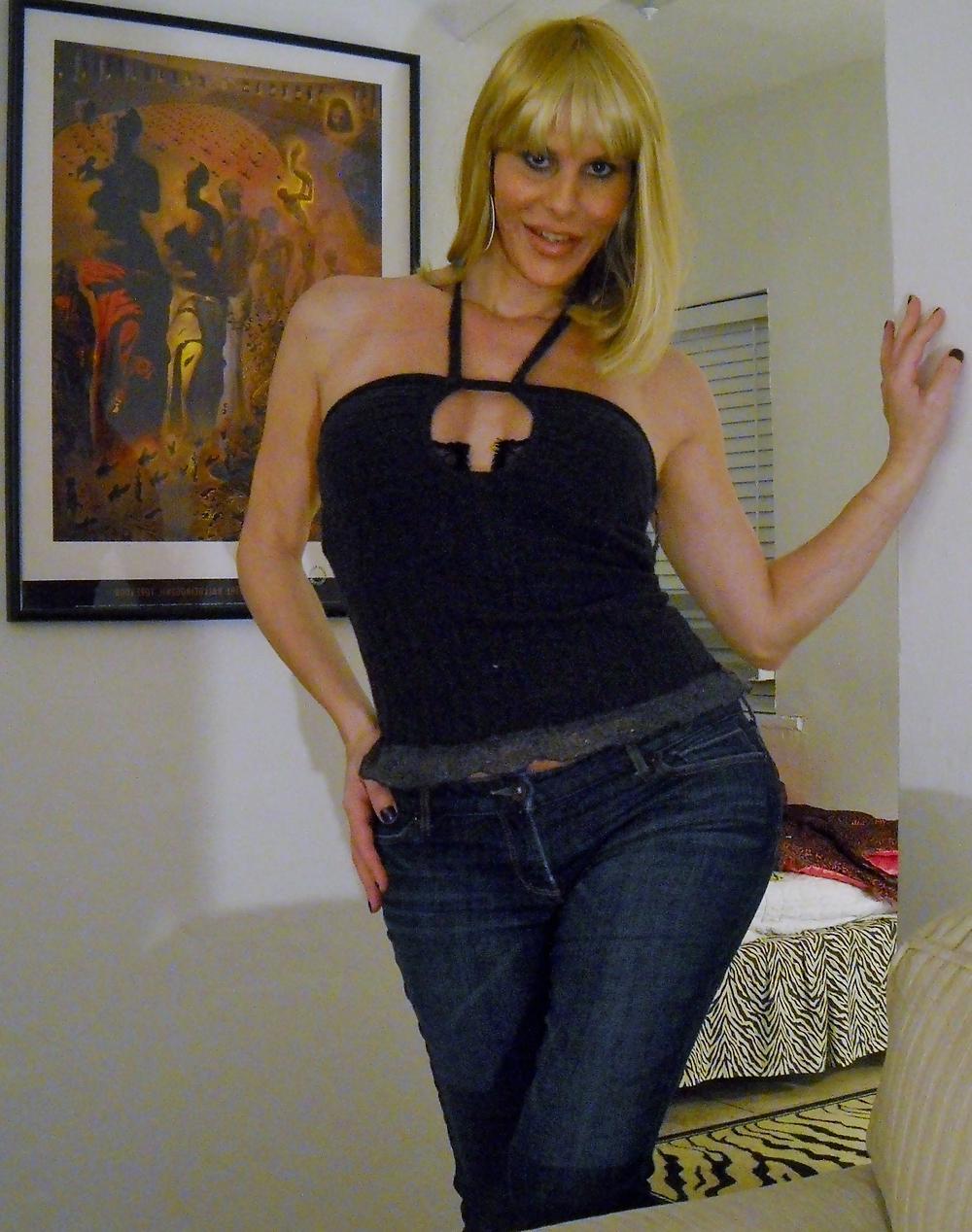 7P Thought I would see If Blondes Really Do Have More Fun!