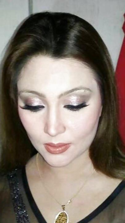 25P Desi milf khshbo