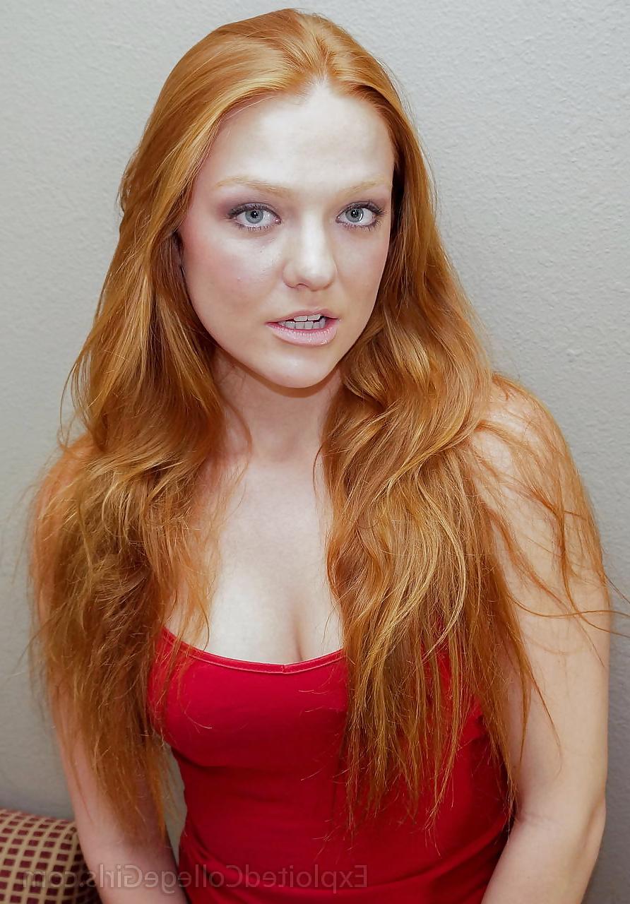 25P Redhead Farrah on ExCoGi