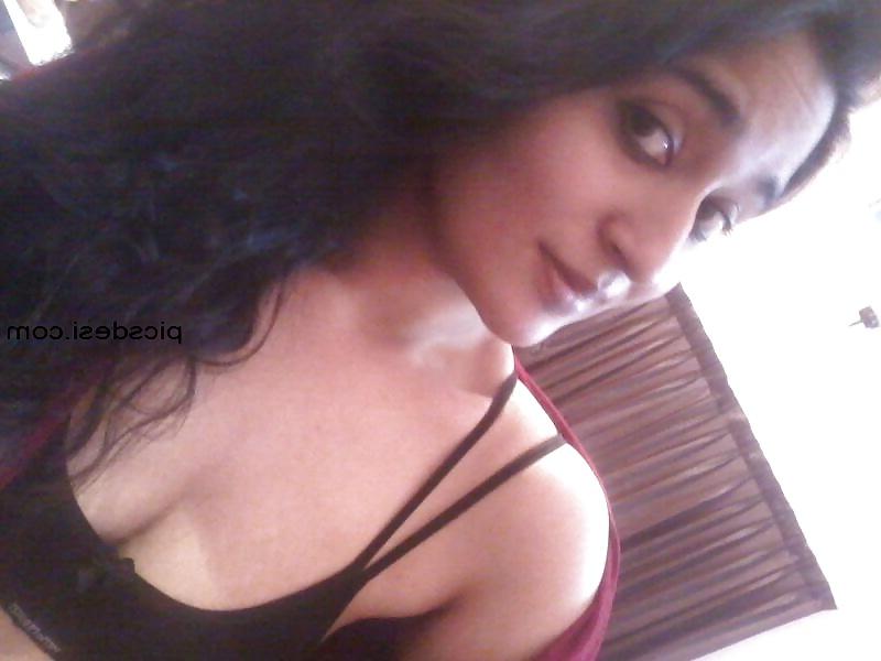 11P Desi Teen