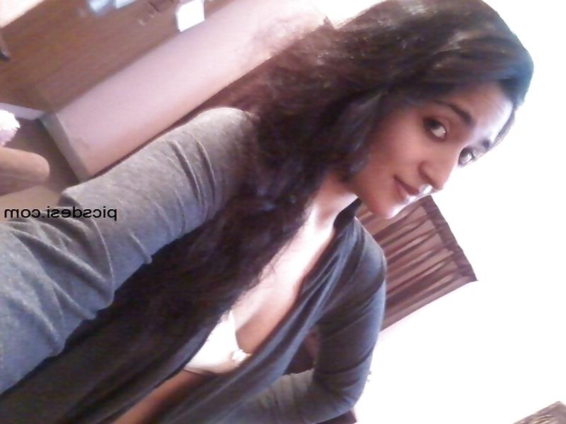 11P Desi Teen