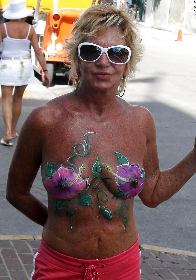 25P Some old women