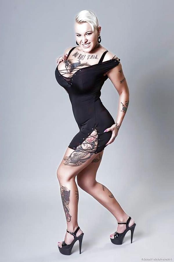 25P Scandinavian beauty - short hair