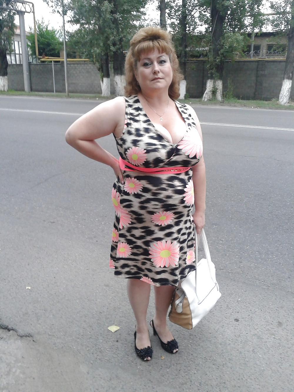 18P Busty Russian Woman 1587