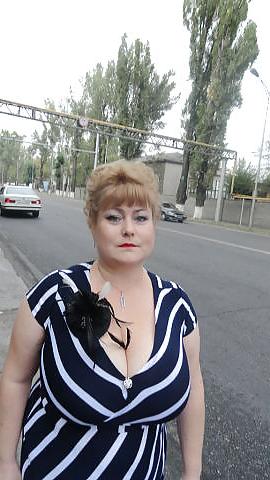 18P Busty Russian Woman 1587