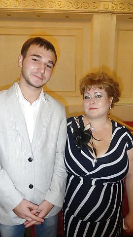 18P Busty Russian Woman 1587