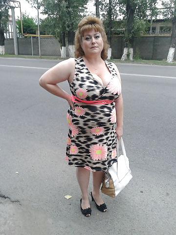18P Busty Russian Woman 1587