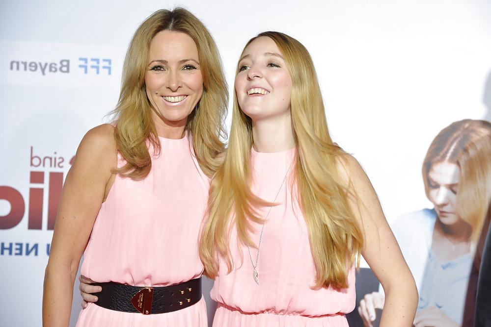 12P Gundis and Greta Zambo - mother