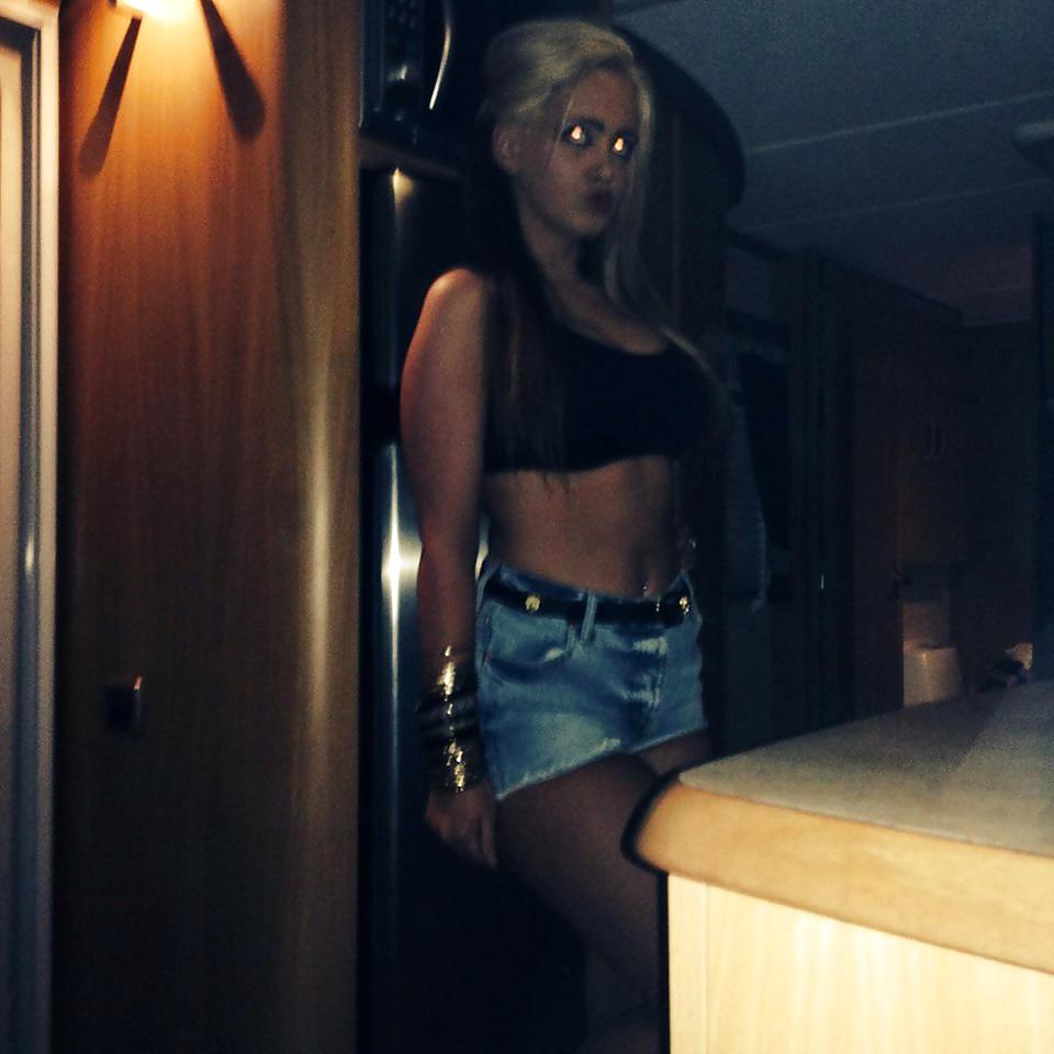 25P So Horny For This Gypsy Slut