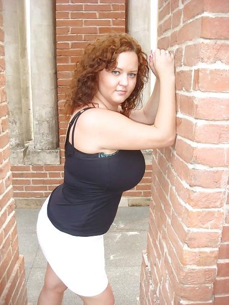 20P Busty Russian Woman 1580