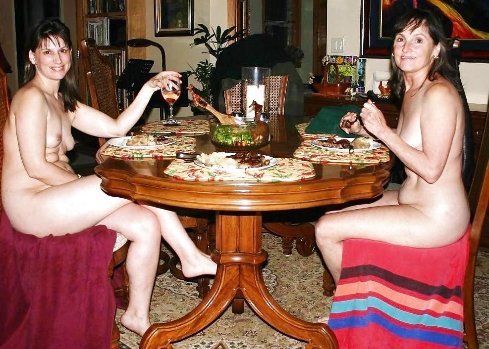25P Mothers and young girls