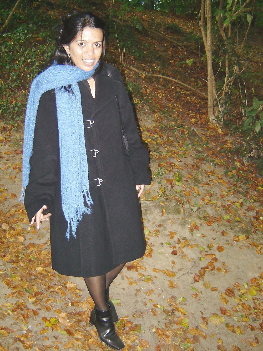 12P Desi Indian Milf Loves Exposing Herself Outdoors