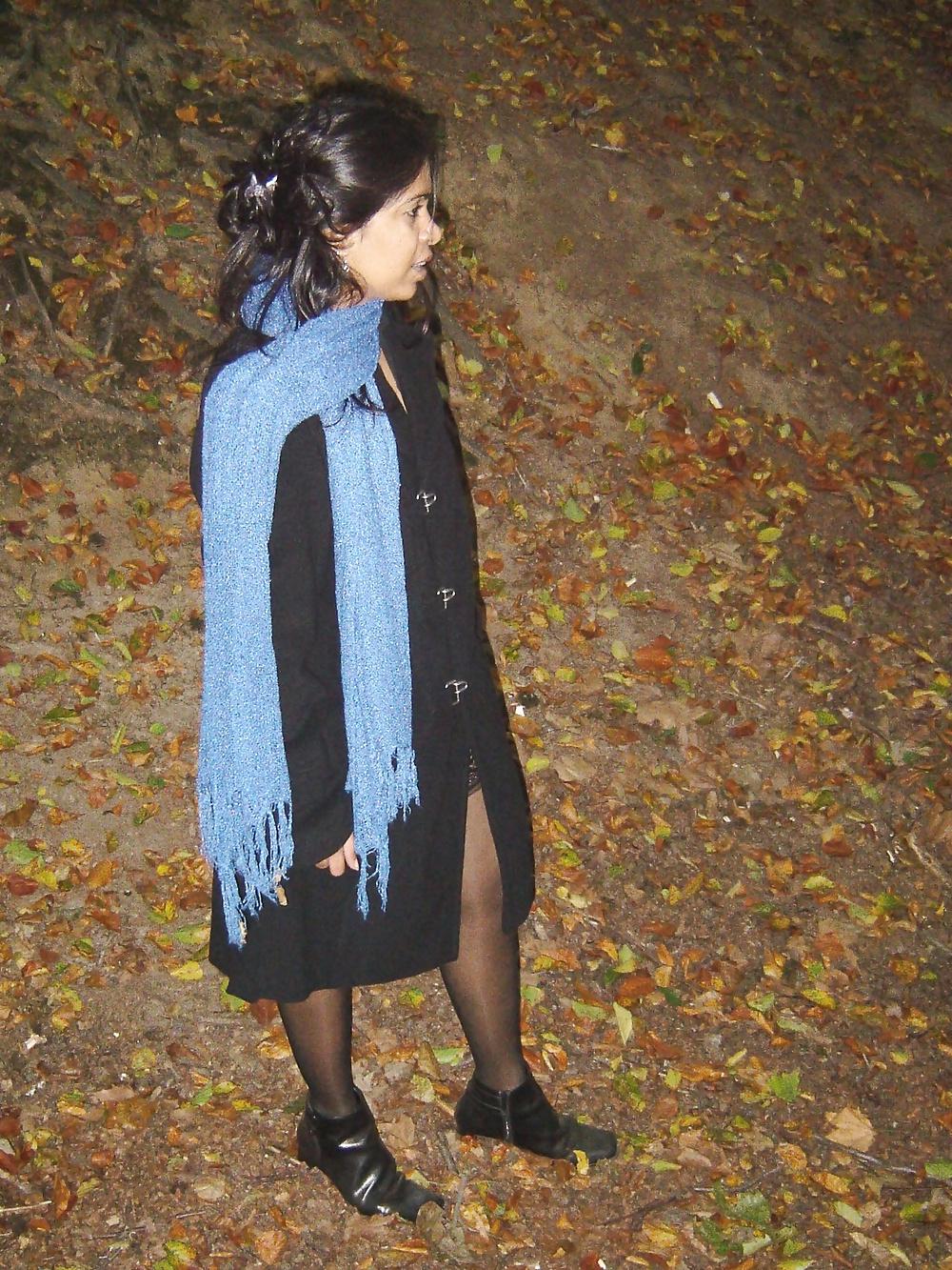 12P Desi Indian Milf Loves Exposing Herself Outdoors