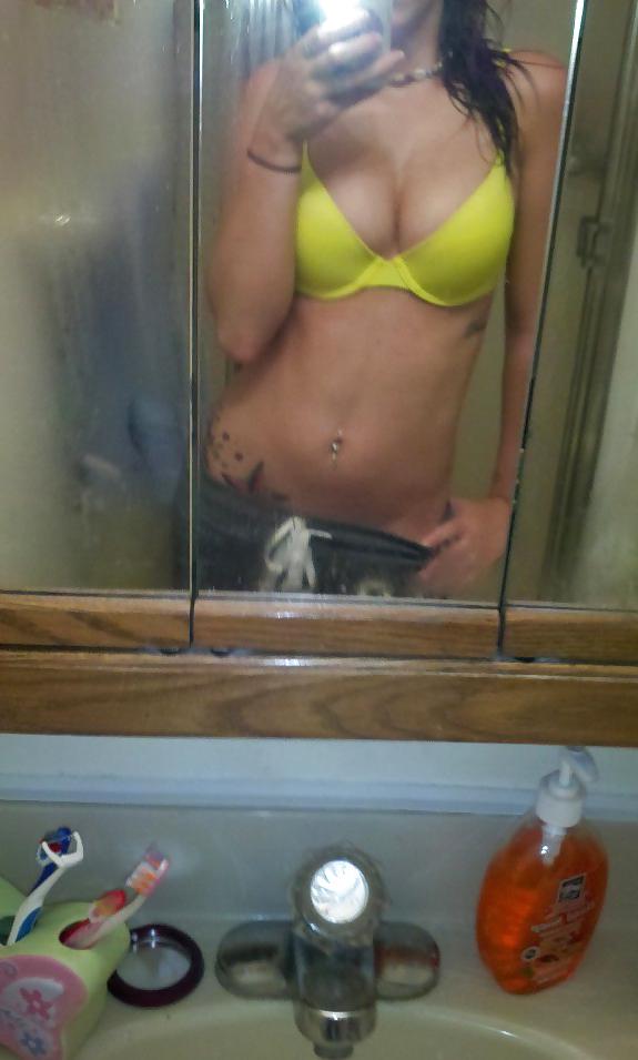 25P Self Pics - Hot Amateurs - vol 18!