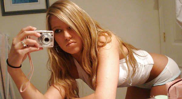 25P Hot Self Shot Blonde