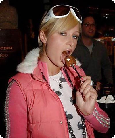 25P Celebs Eating Food 2