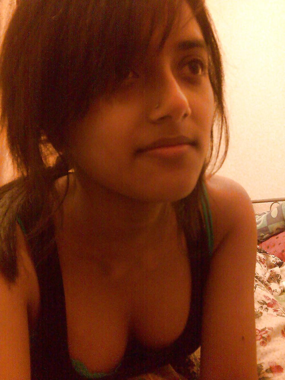 6P UK Desi Tits 2