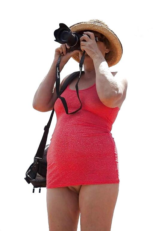 25P Mature Upskirt - 16
