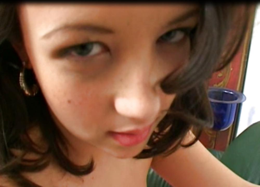 25P 19 year old pussy