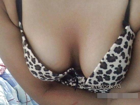 25P Desi Beautiful Bhabi Rasmi self  nu-de