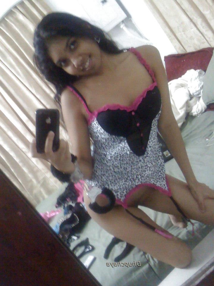 25P Desi Beautiful Bhabi Rasmi self  nu-de