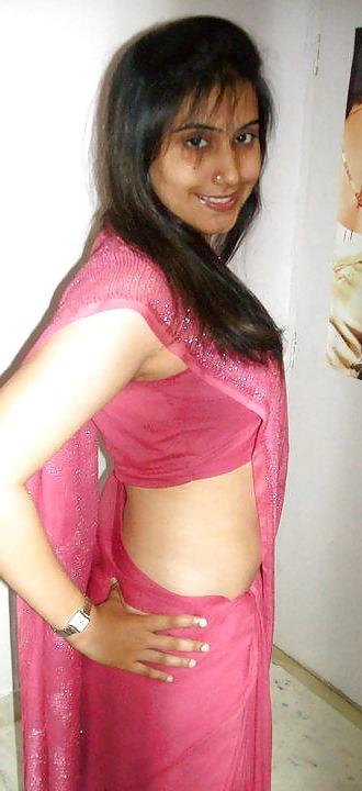 25P Desi galz in saree