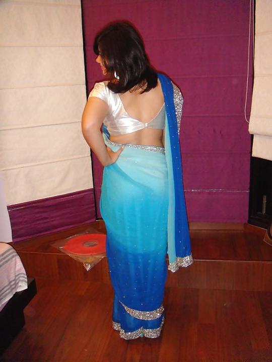 25P Desi galz in saree