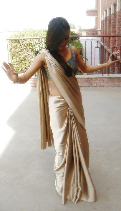 25P Desi galz in saree