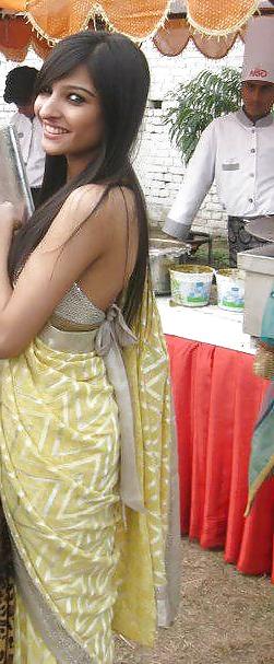 25P Desi galz in saree