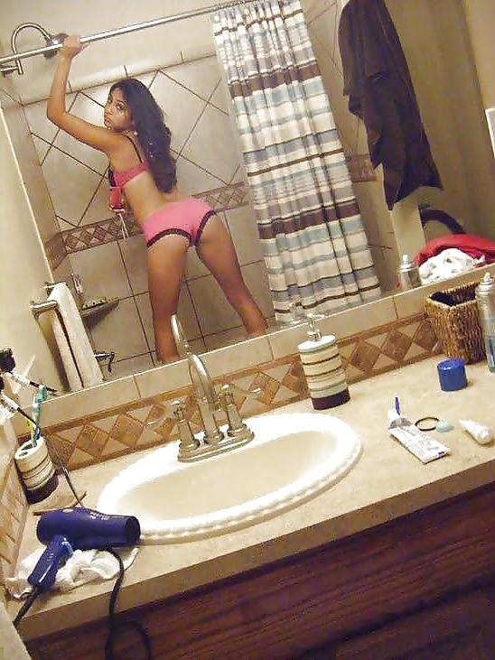 18P Hot desi girls