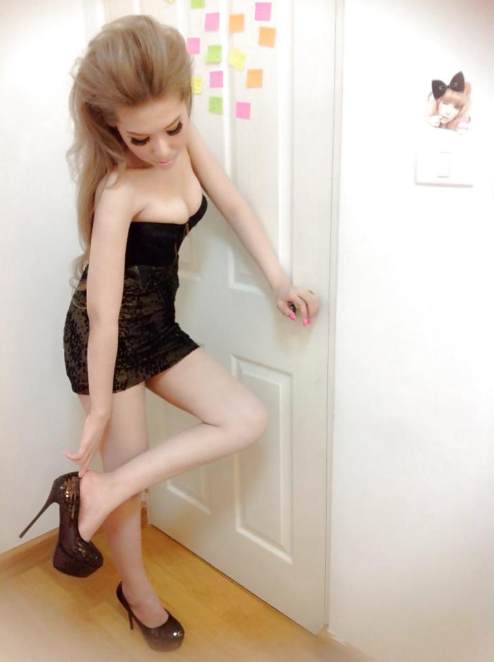 25P Horny Girl Self