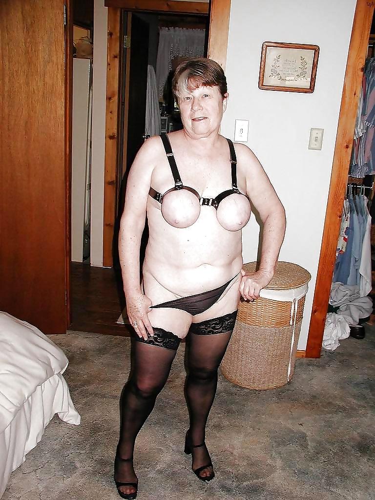 12P Love to see more of her