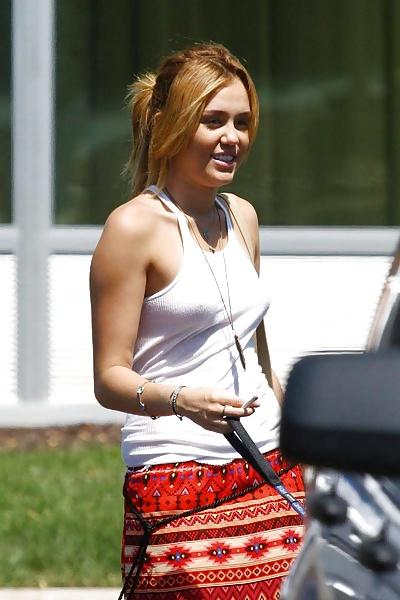 8P Miley Cyrus see thru & erect pokies