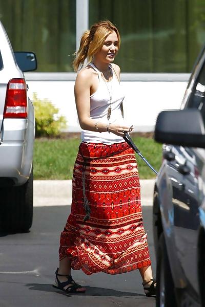 8P Miley Cyrus see thru & erect pokies
