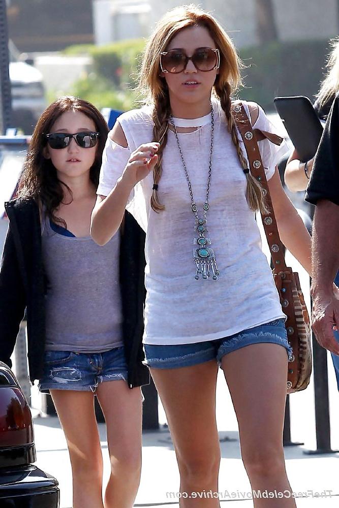 8P Miley Cyrus see thru & erect pokies