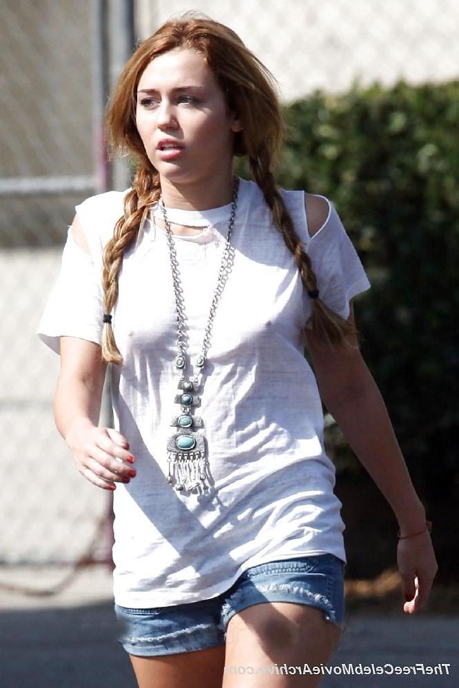 8P Miley Cyrus see thru & erect pokies