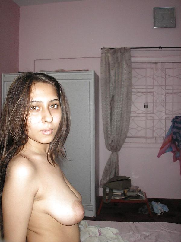 24P Desi Women to fuck