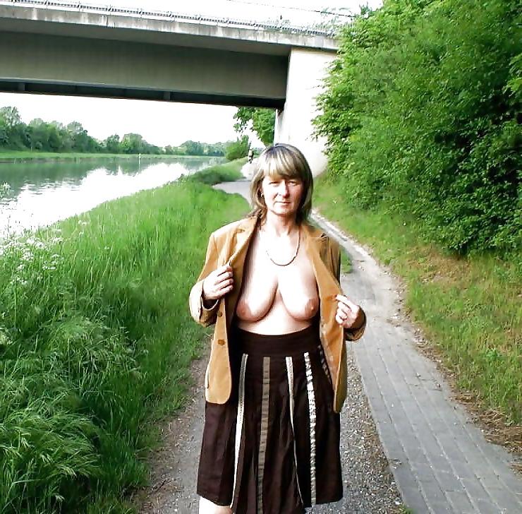 25P Moms, mature, hotties