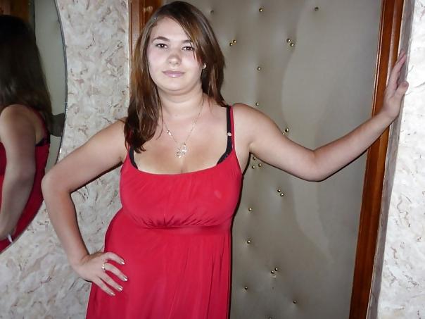 19P Busty Russian Woman 1624