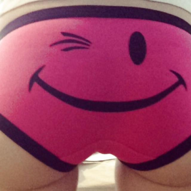 25P I can see your knickers