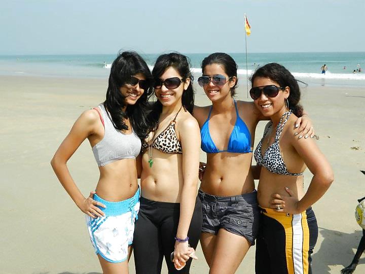 10P Desi Bikini Bash - 008