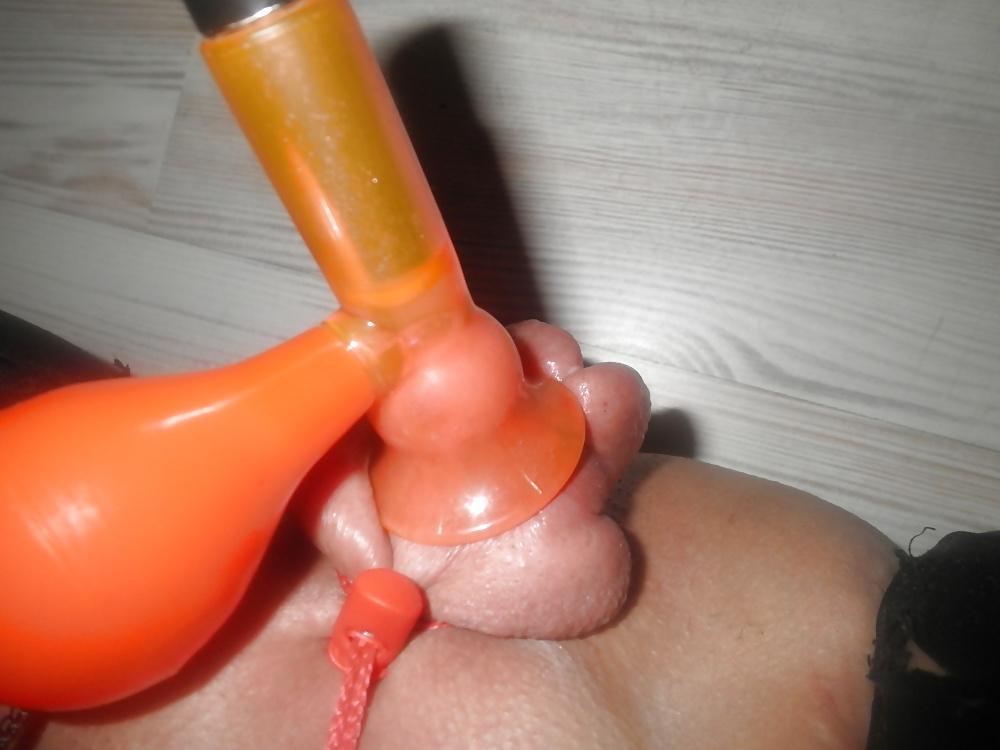 25P Alle sollen die perverse Dauerwixerin sehen