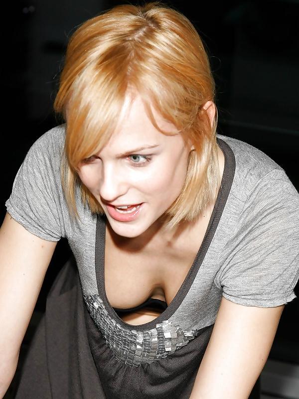 25P Downblouse