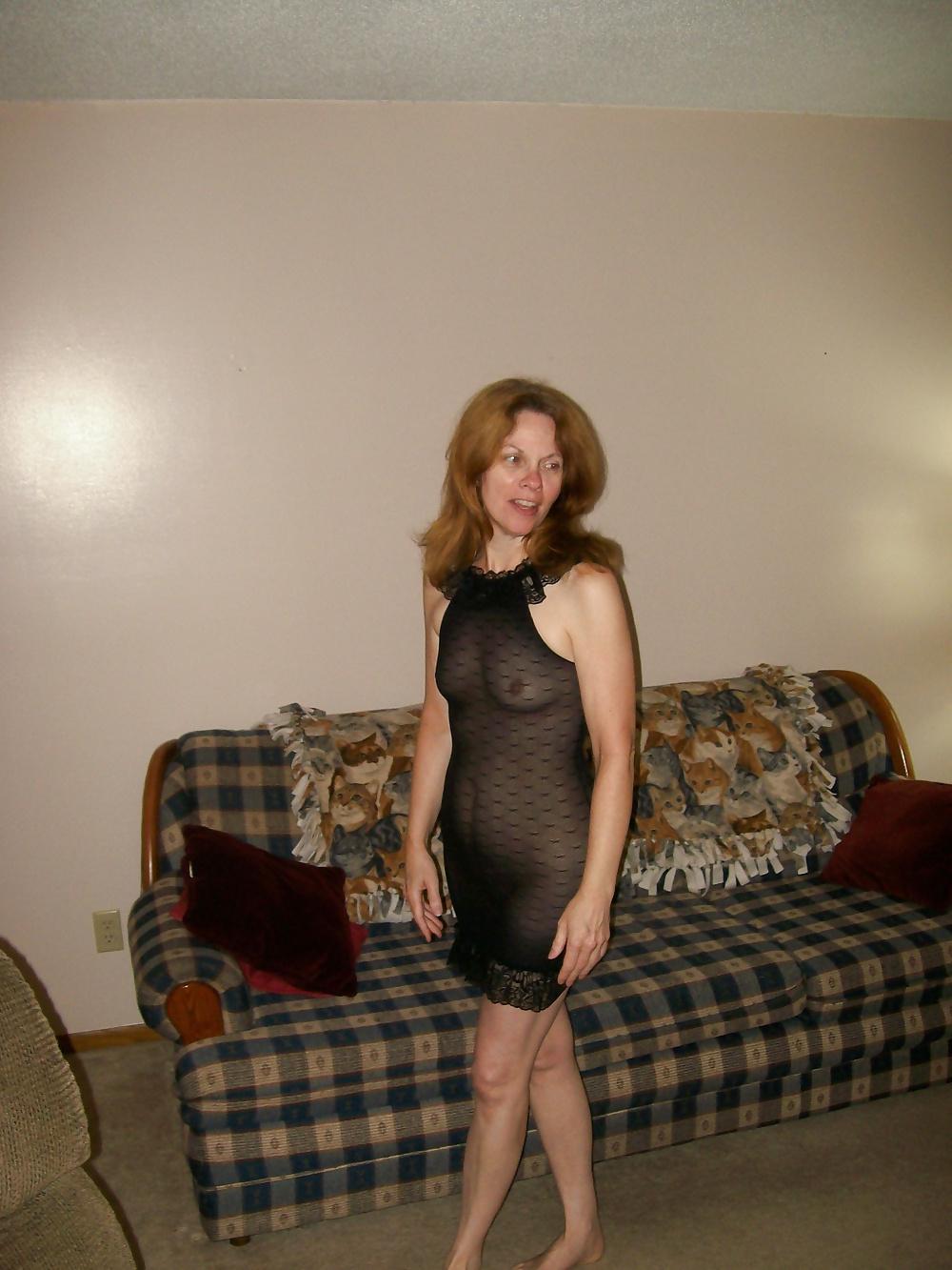 25P MOMS IN SEE THROUGH