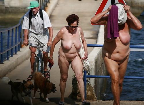 18P Old nudists