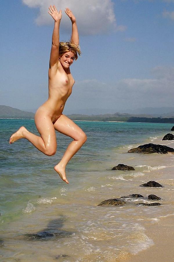 25P Nude woman 10
