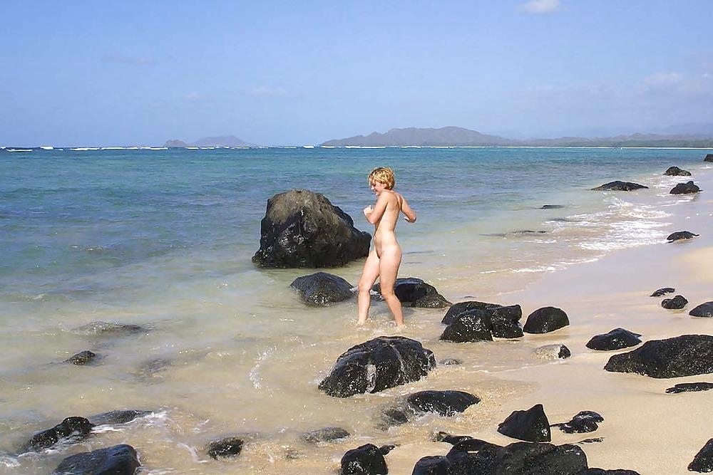 25P Nude woman 10