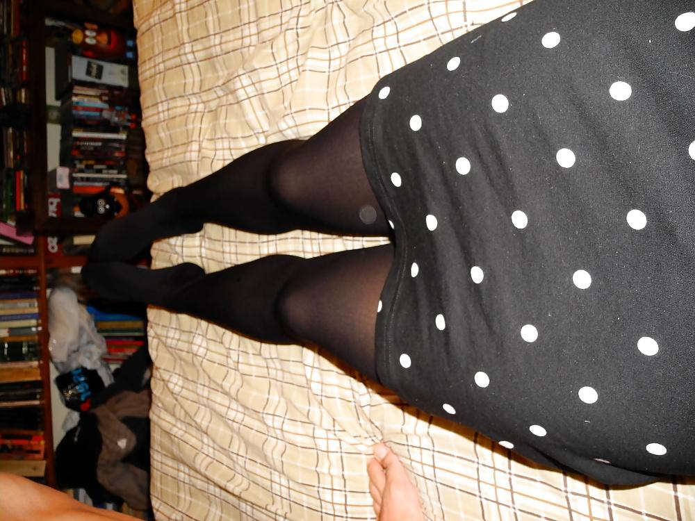 23P My girlfriend in pantyhose footjob and ready to fuck