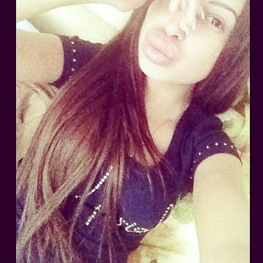 25P Big Lips Beauty Anya Khachaturyan (Apparently) 