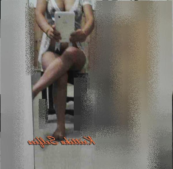 18P Naked Desi Girls